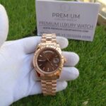 rolex-day-date-40mm-chocolate-dial-rose-gold-president-automatic-mens-watch-228235-replica-0kzu6.webp