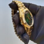 rolex-day-date-40mm-yellow-gold-custom-malachite-dial-fluted-bezel-president-bracelet-replica-l4dom.jpg
