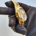 rolex-day-date-40mm-yellow-gold-silver-diagonal-motif-index-dial-fluted-bezel-president-bracelet-228238-replica-rmn1o.webp
