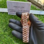 rolex-everose-gold-day-date-40-watch-fluted-bezel-chocolate-diagonal-motif-index-dial-president-bracelet-replica-gizjn.jpg